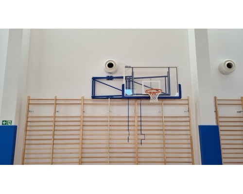 Tablica do koszykówki profesjonalna, szkło akrylowe o wymiarach 105x180 cm o grubości 10 mm, na ramie metalowej, bezotworowy system mocowania płyty, p