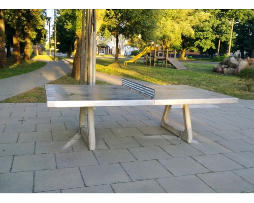 betonowy-stol-do-tenisa-stolowego